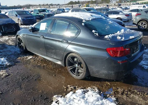 2015 BMW M5 from USA, damaged, VIN WBSFV9C55FD594330